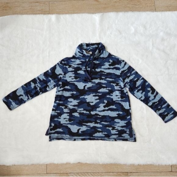 Kenneth Cole Reaction Womens camo Funnel Neck pullover - Picture 2 of 16